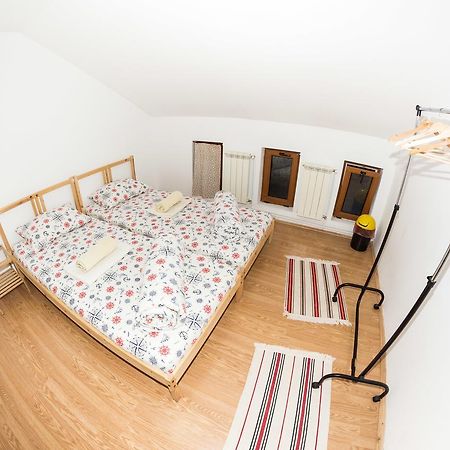 Exit Routine Hostel Тимишоара Экстерьер фото