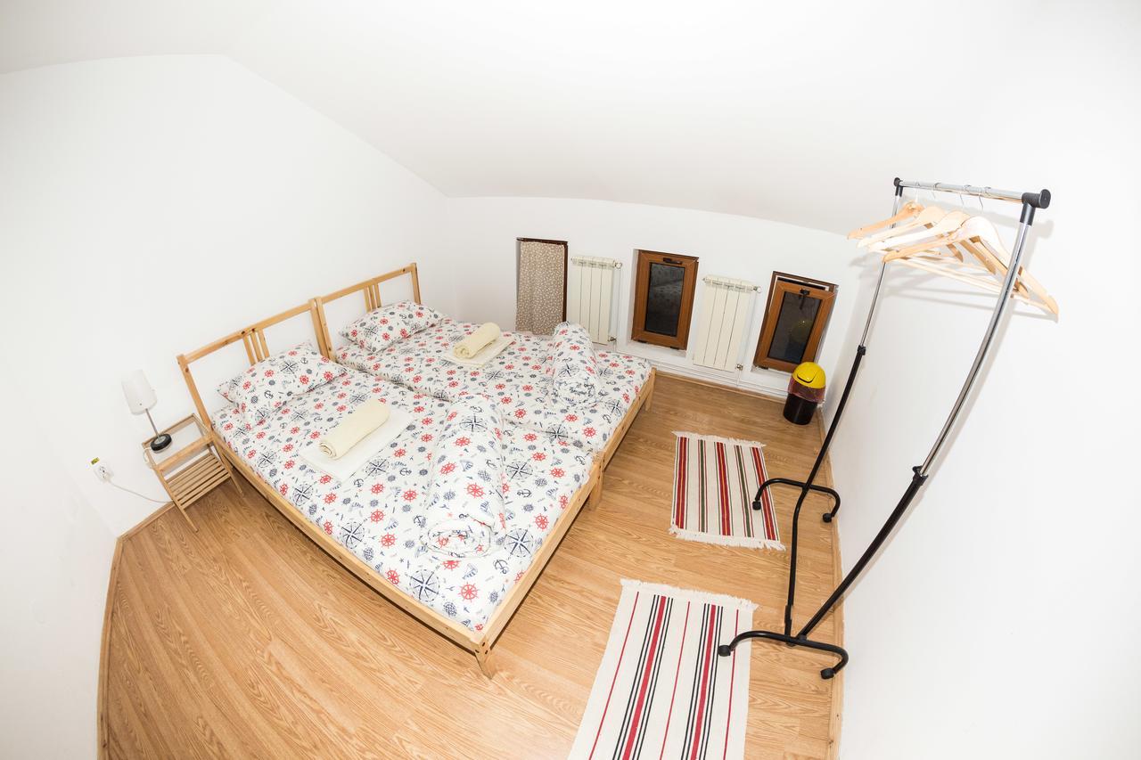 Exit Routine Hostel Тимишоара Экстерьер фото
